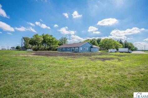 212 4th Avenue N Waldorf MN 56091