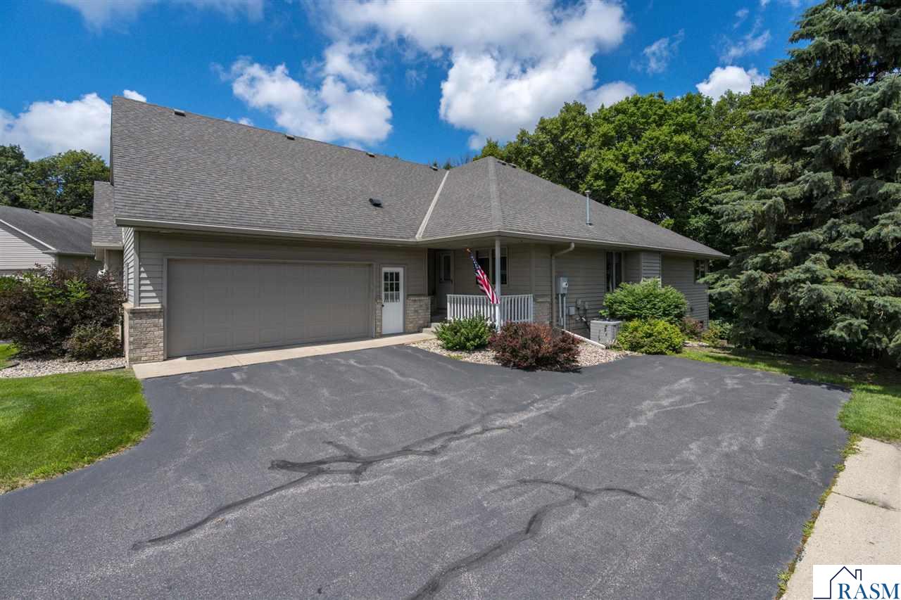 204 Parkway Place Mankato MN 56001