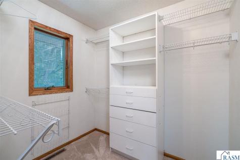 204 Parkway Place Mankato MN 56001