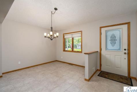 204 Parkway Place Mankato MN 56001