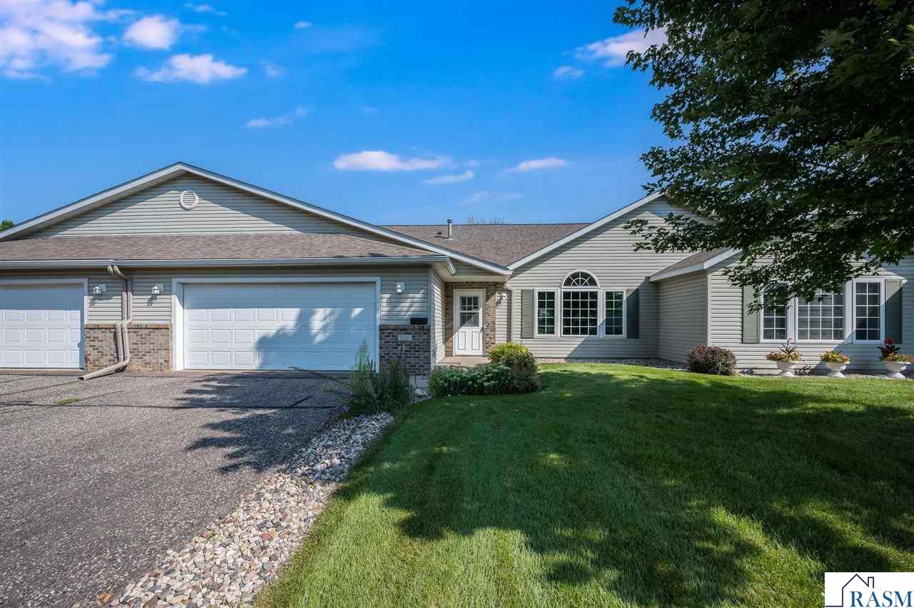 122 Oxford Path Mankato MN 56001