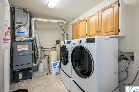 122 Oxford Path Mankato MN 56001