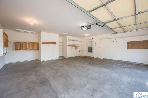 122 Oxford Path Mankato MN 56001