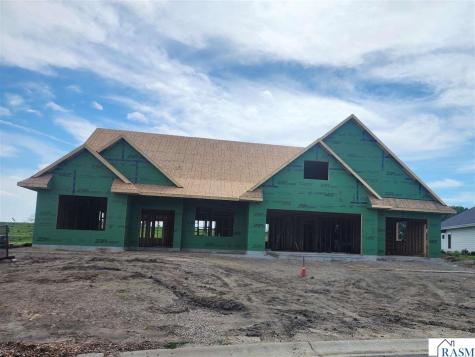 1010 Bitterend Circle Mankato MN 56001