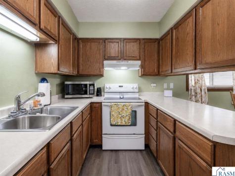 303 S Main Street Lake Crystal MN 56055