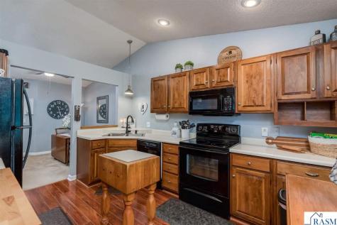 110-4 Teton Lane Mankato MN 56001