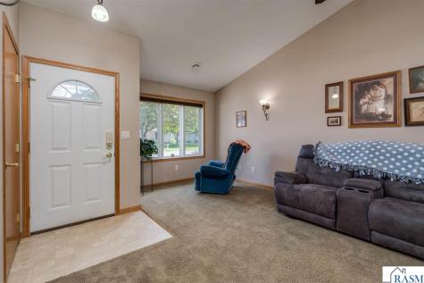 124 Blue Bird Path Mankato MN 56001