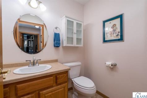 124 Blue Bird Path Mankato MN 56001