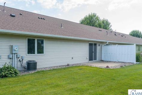 124 Blue Bird Path Mankato MN 56001