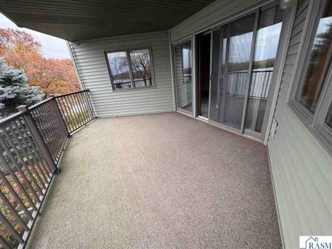 808 Lake Chapeau Drive Albert Lea MN 56007