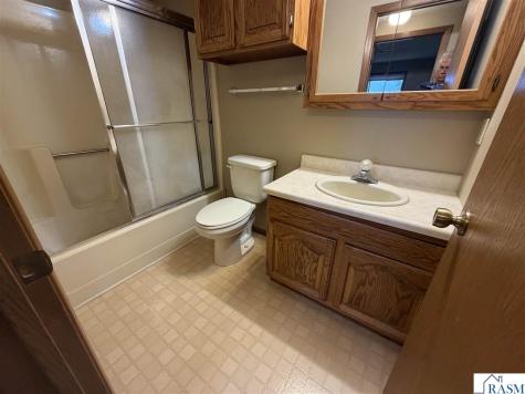 808 Lake Chapeau Drive Albert Lea MN 56007