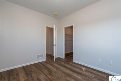 3121 Noble Drive Mankato MN 56001