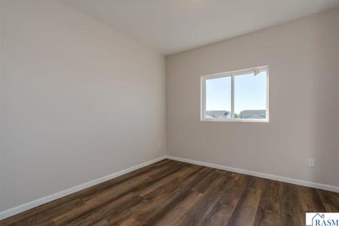 3121 Noble Drive Mankato MN 56001