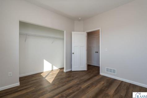 3121 Noble Drive Mankato MN 56001