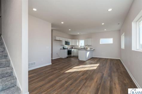 3121 Noble Drive Mankato MN 56001
