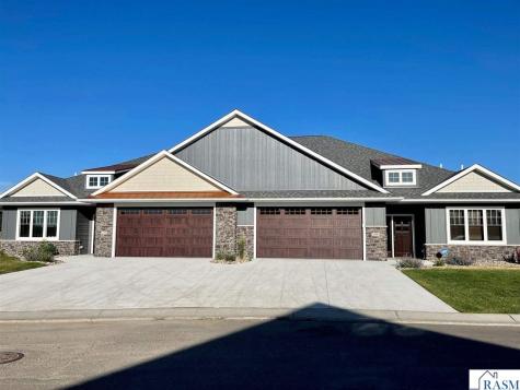 408 Fontaine Trail Mankato MN 56001