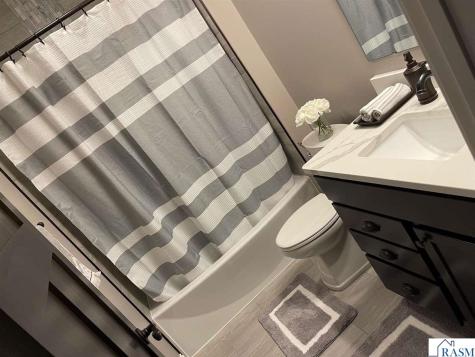 408 Fontaine Trail Mankato MN 56001