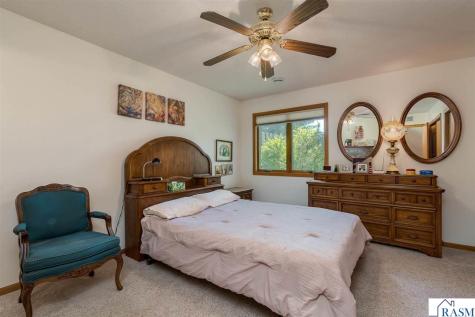 549 Oakwood Drive Janesville MN 56048