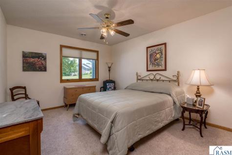 549 Oakwood Drive Janesville MN 56048