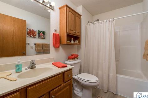 549 Oakwood Drive Janesville MN 56048