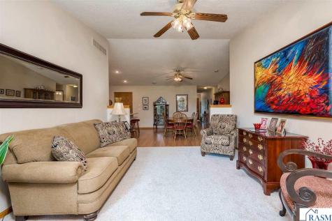 549 Oakwood Drive Janesville MN 56048