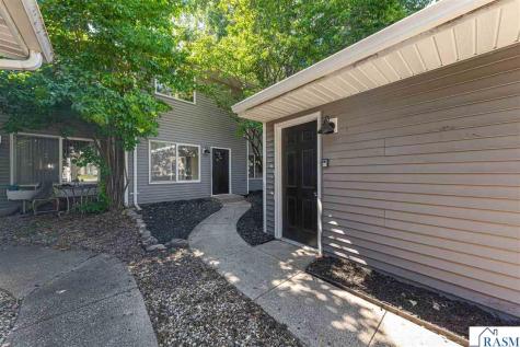 1641 Pleasant View Drive North Mankato MN 56003