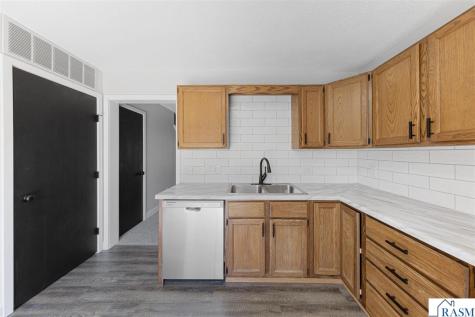 1641 Pleasant View Drive North Mankato MN 56003