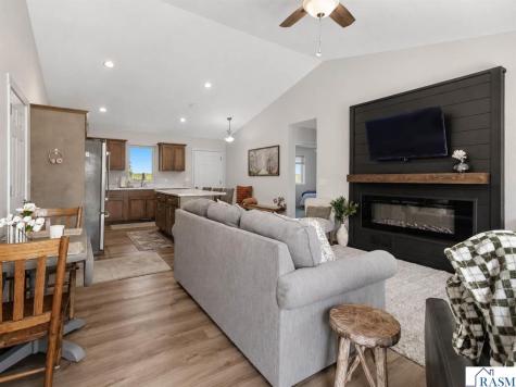 2215 Lake Avenue New Ulm MN 56073