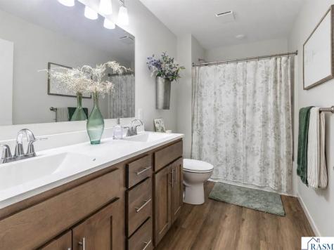 2215 Lake Avenue New Ulm MN 56073
