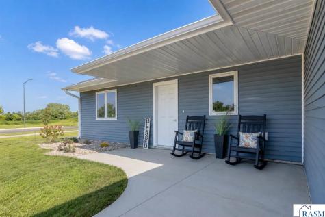 2215 Lake Avenue New Ulm MN 56073