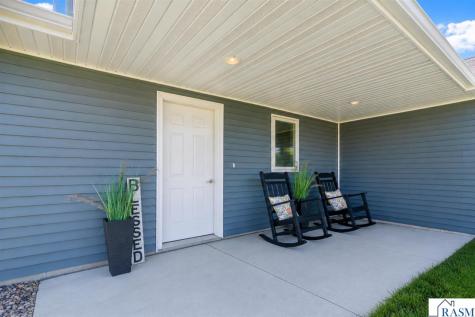 2215 Lake Avenue New Ulm MN 56073