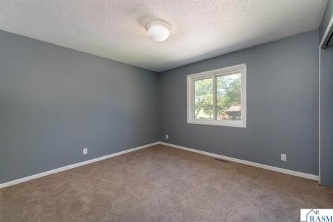 1701 Quail Roost Drive North Mankato MN 56003