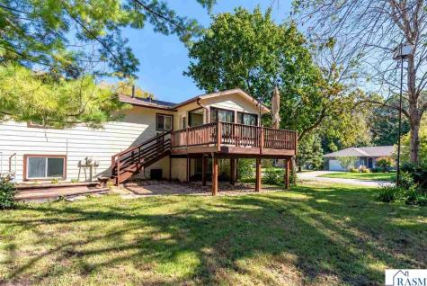 1701 Quail Roost Drive North Mankato MN 56003