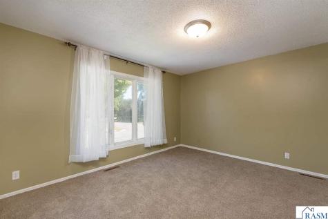 1701 Quail Roost Drive North Mankato MN 56003