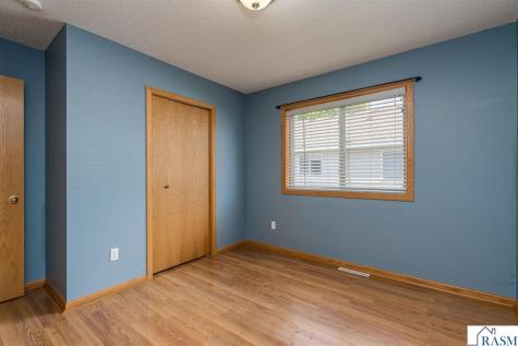 313 Tanager Path Mankato MN 56001