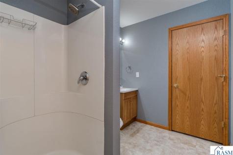 313 Tanager Path Mankato MN 56001