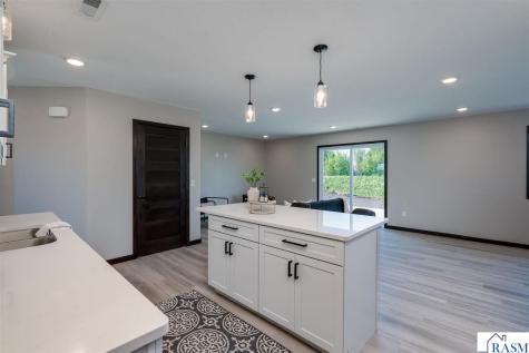 3216 Scotch Lane Mankato MN 56001