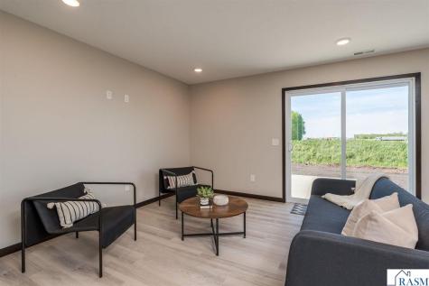 3216 Scotch Lane Mankato MN 56001