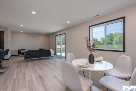 3216 Scotch Lane Mankato MN 56001