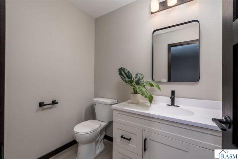 3216 Scotch Lane Mankato MN 56001