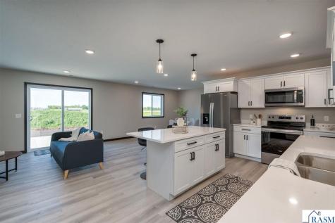 3216 Scotch Lane Mankato MN 56001