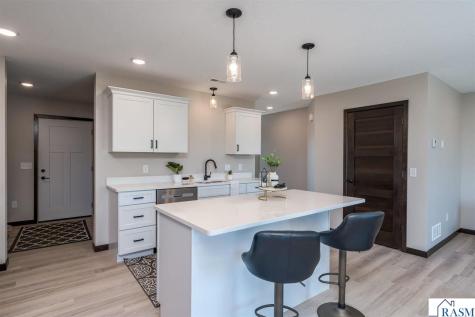 3216 Scotch Lane Mankato MN 56001