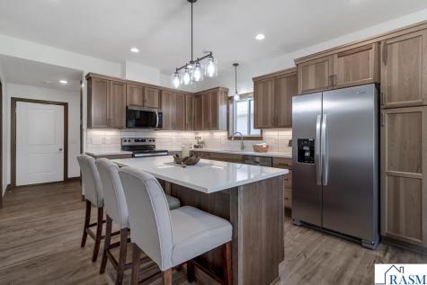 220 Copper Village Circle Mankato MN 56001