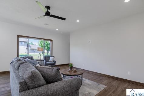 220 Copper Village Circle Mankato MN 56001