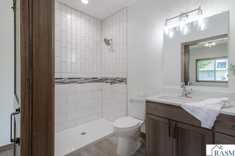 220 Copper Village Circle Mankato MN 56001