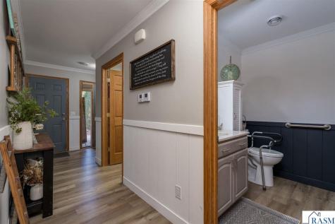 517 W Riverview Drive Waterville MN 56096