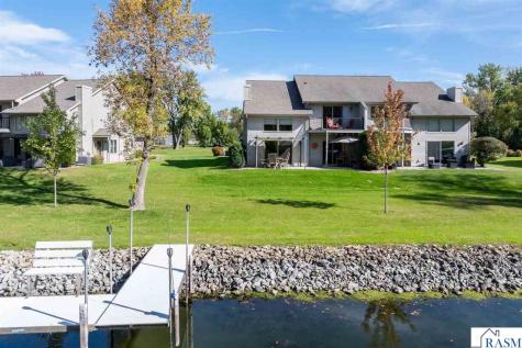 517 W Riverview Drive Waterville MN 56096