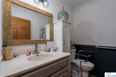 517 W Riverview Drive Waterville MN 56096