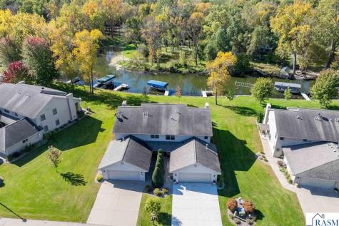 517 W Riverview Drive Waterville MN 56096
