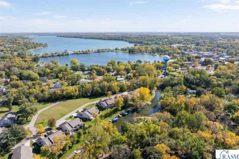 517 W Riverview Drive Waterville MN 56096